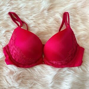 Victoria’s Secret hot pink bra 32B